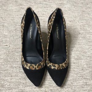 BCBGeneration LEOPARD PRINT/BLACK SUEDE HEELS SZ 8